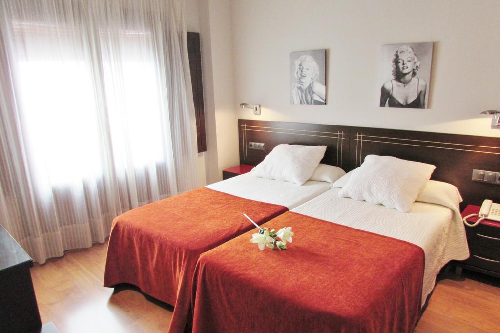 Apartamentos Turisticos Las Nieves Grenada Zewnętrze zdjęcie